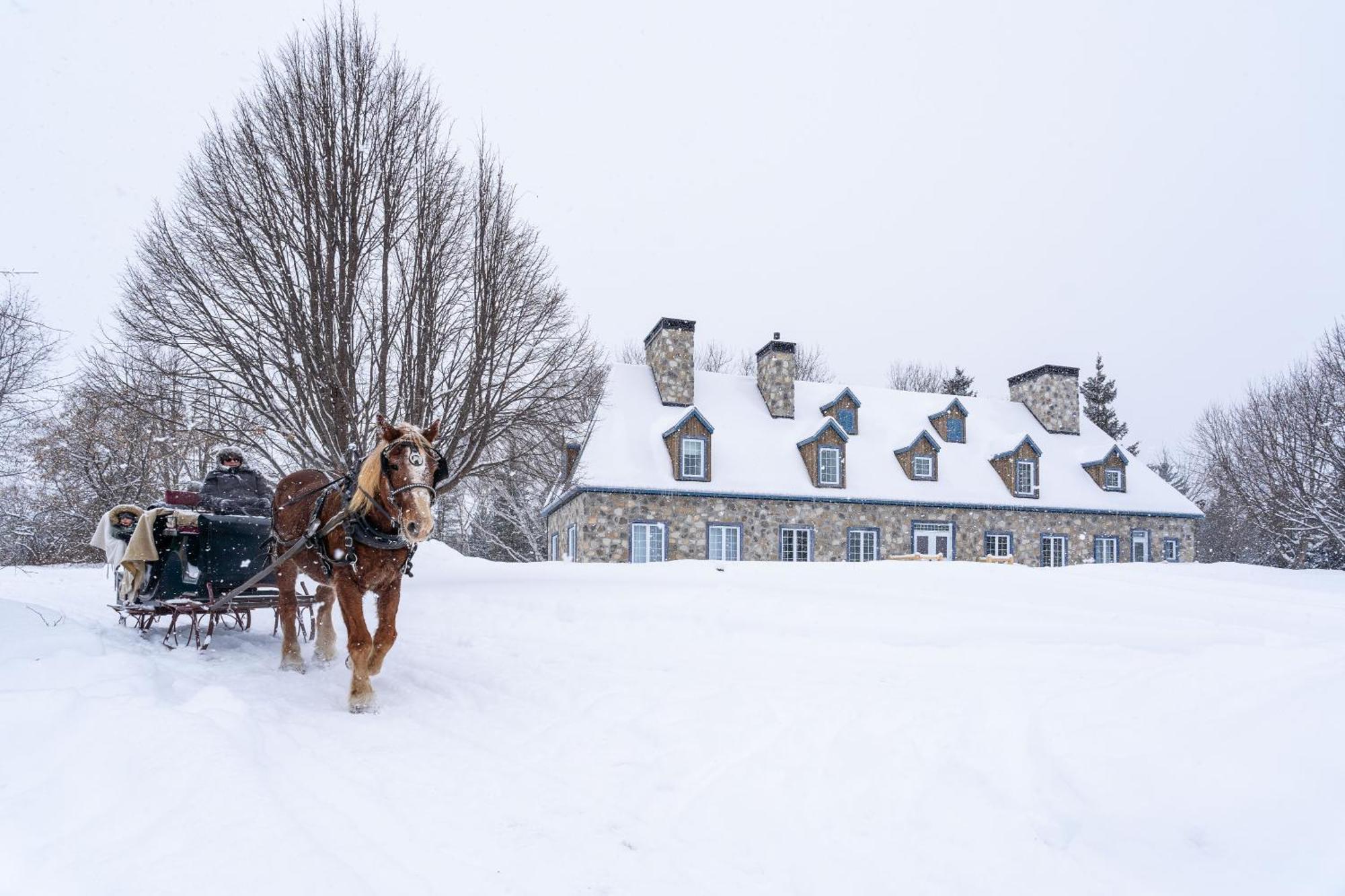 Le Baluchon Eco-Villegiature Saint-Paulin Exterior photo