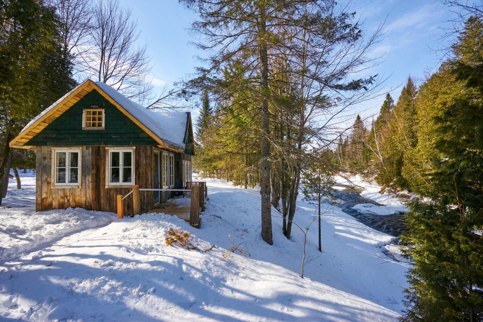 Le Baluchon Eco-Villegiature Saint-Paulin Exterior photo