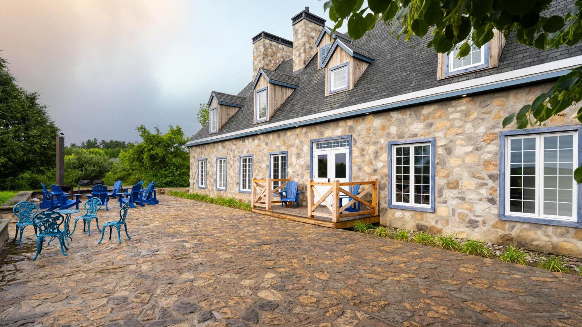Le Baluchon Eco-Villegiature Saint-Paulin Exterior photo